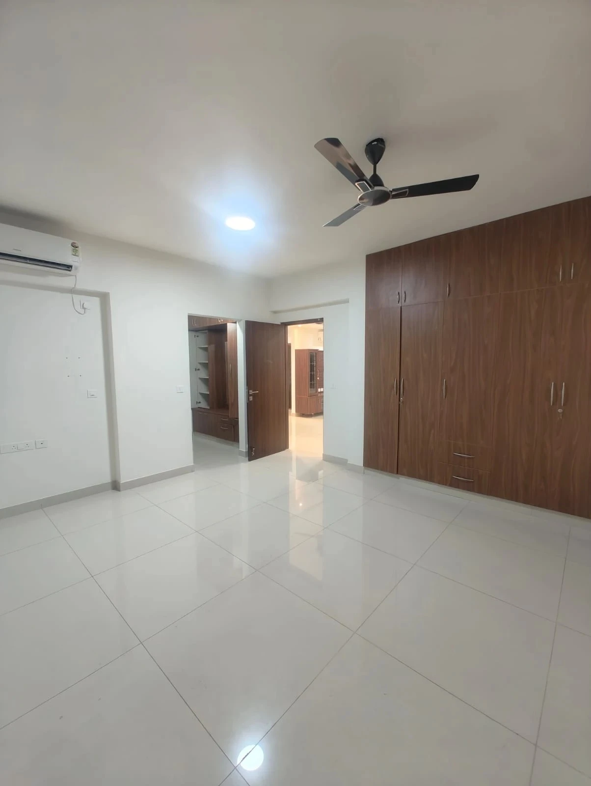 Radiance Mandarin For  Rent — chennai